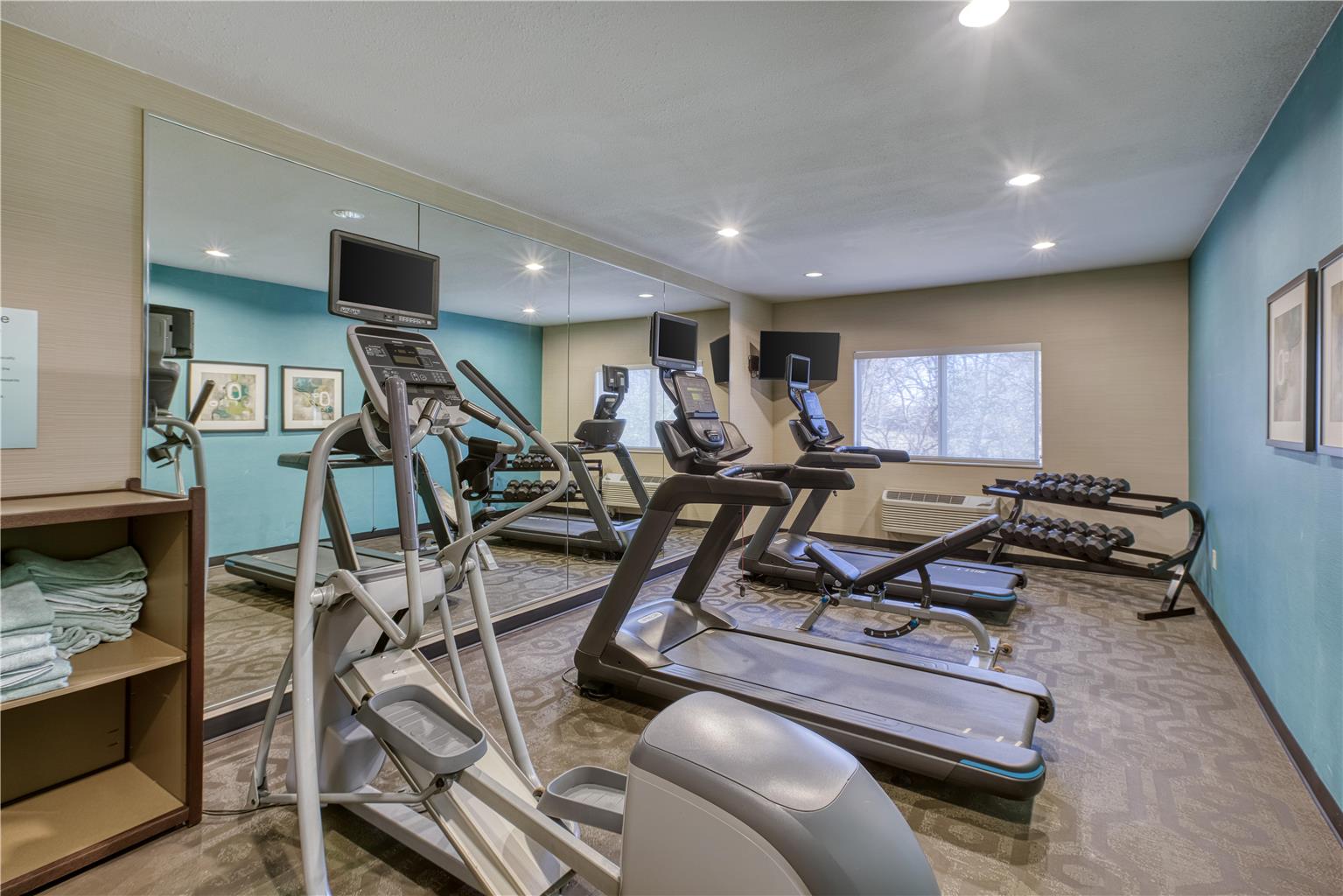 SureStay by Best Western Mount Pleasant Racine - photo 6