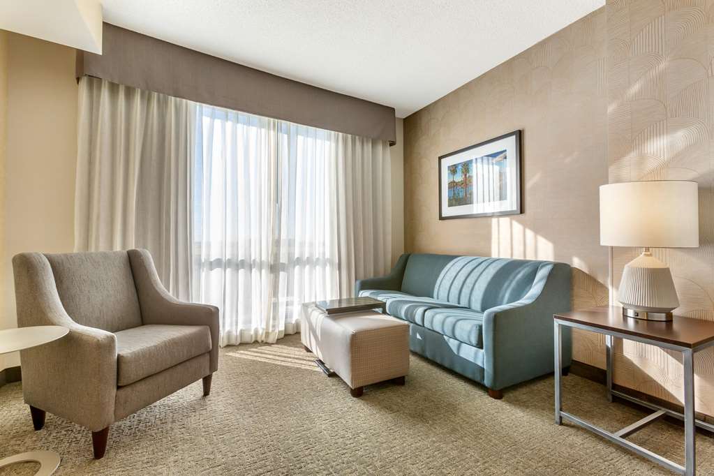 Drury Plaza Hotel Phoenix Tempe - photo 32