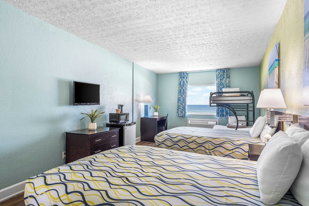 Boardwalk Beach Hotel - photo 14