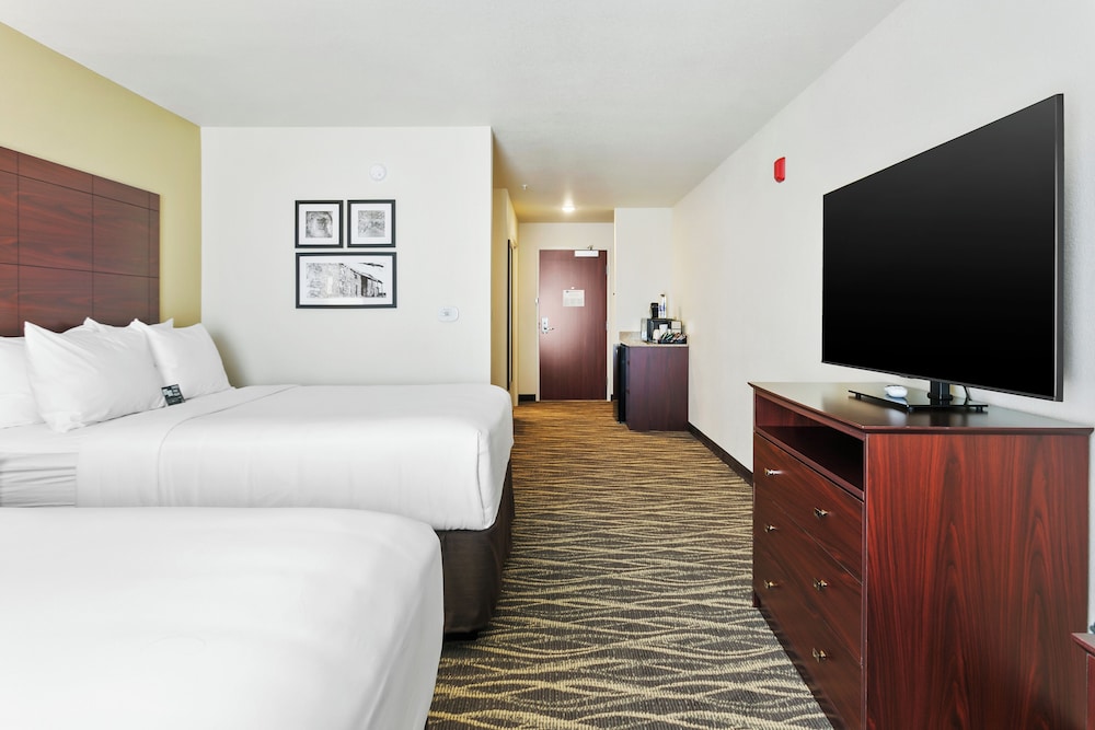 Cobblestone Hotel & Suites Wickenburg - photo 18