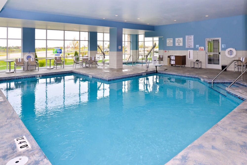 Holiday Inn Express & Suites Madison by IHG - photo 23