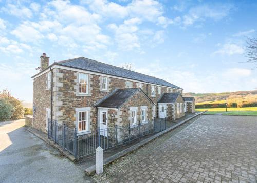 Green Acres Cottages in Unknown City, United Kingdom