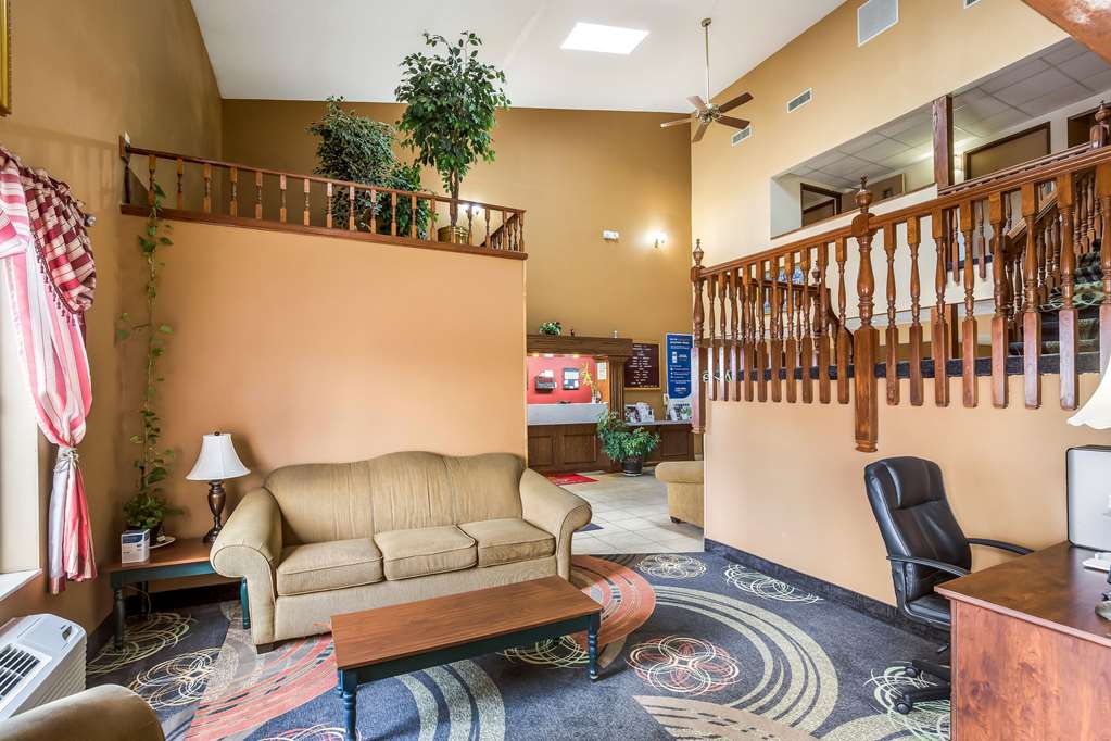 Econo Lodge Inn & Suites Fairview Heights St. Louis - photo 5