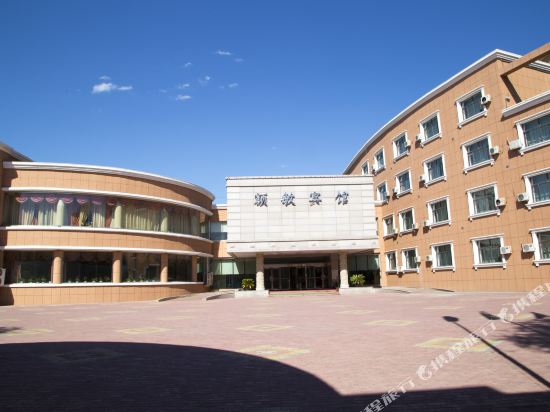 Emin Hotel in Emin, People's Republic of China