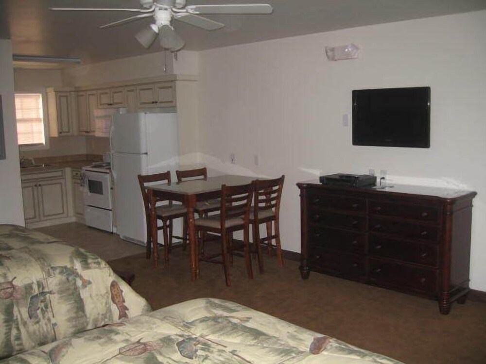 Shore Stay Suites - photo 11