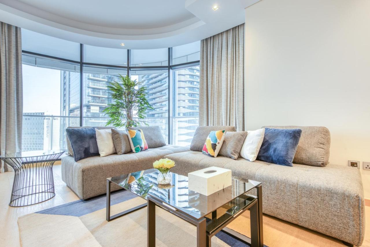 RH A Stylish Home Away from Home Spacious 02 BR near Dubai Mall — 5-Star Luxury Hotel in Dubai, United Arab Emirates