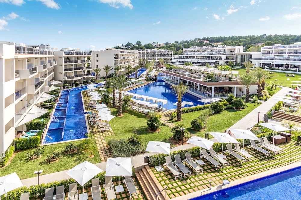 Zafiro Palace Palmanova — 5-Star Luxury Hotel in Calvia, Spain