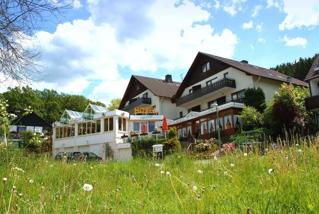 Landhotel Püster - last minute hotel in Warstein