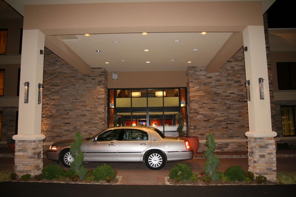 Hampton Inn Jericho Westbury - photo 88