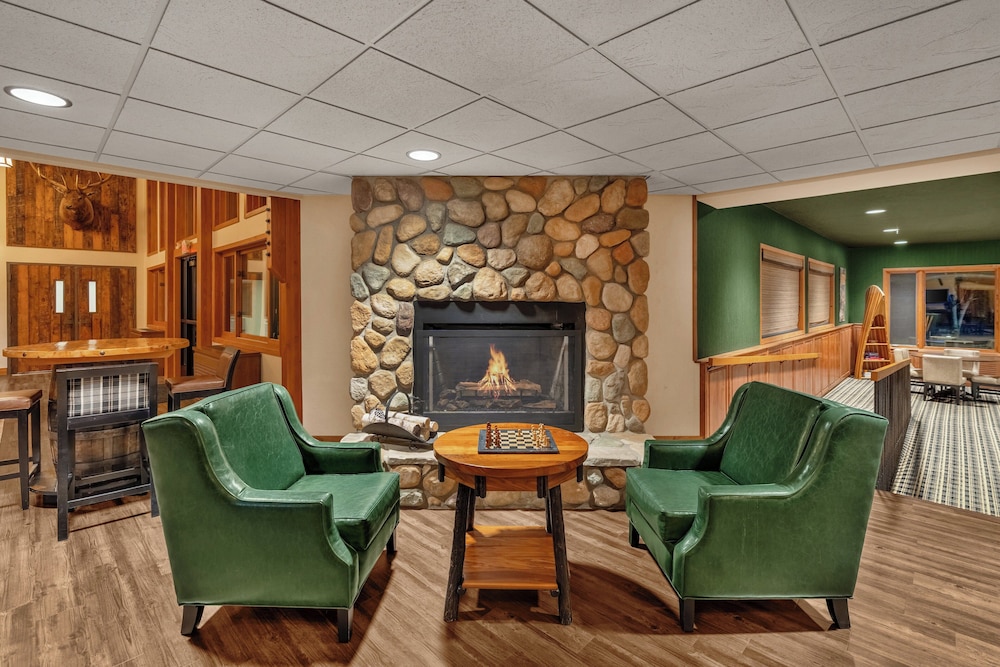 Holiday Inn Express & Suites Hayward by IHG - photo 111