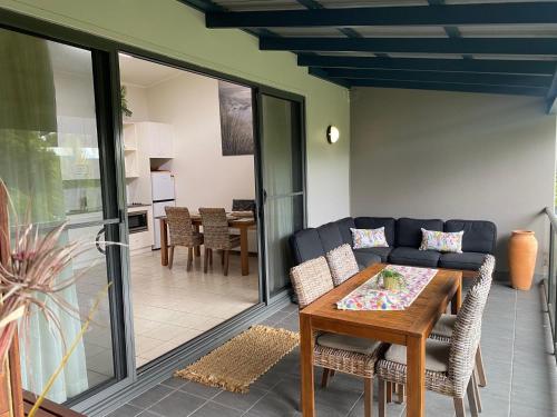 Baden 86 Rainbow Shores — Rainbow Beach