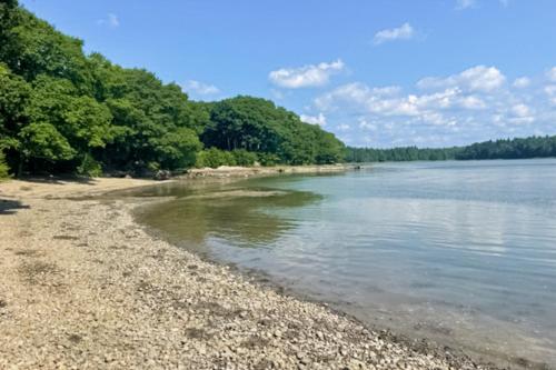 Rising Tide Cottage — 4-Star Luxury Hotel in Cushing, United States