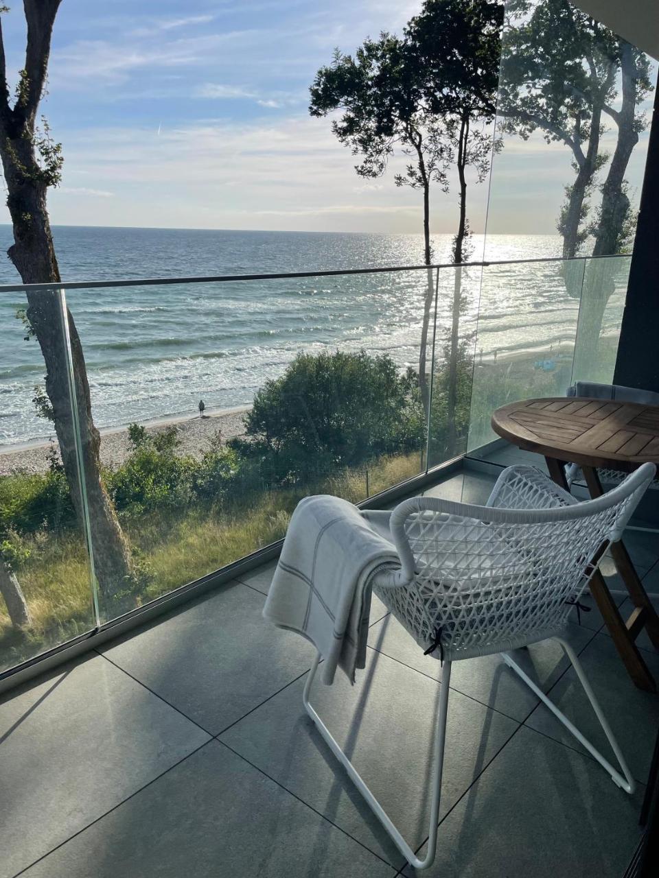 Apartament 36 Na Klifie Z Widokiem Na Morze Adults Only — 4-Star Luxury Hotel in Rewal, Poland
