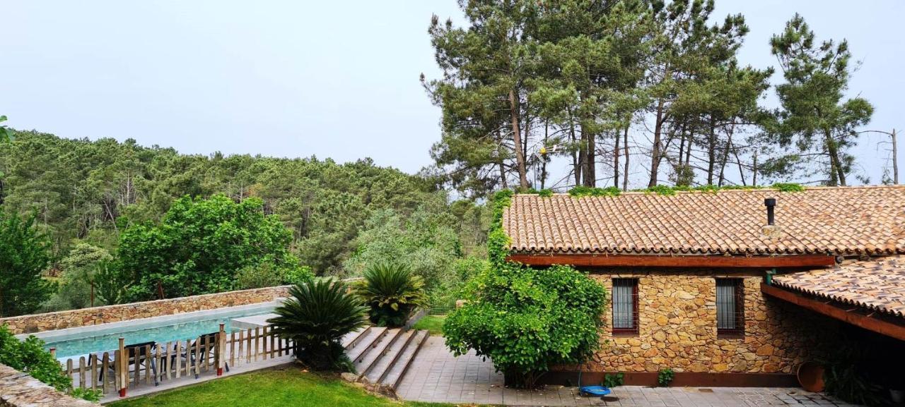 Casa Rural Sierra de Aguafria. Finca El Robledillo — 4-Star Luxury Hotel in Monesterio, Spain