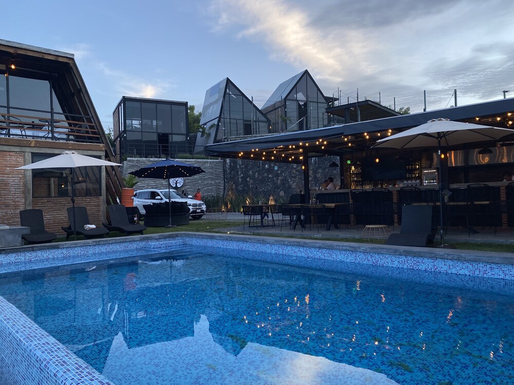 Macpalo - carbon neutral hotel in Amatlan