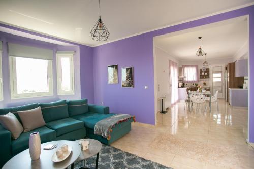 Lucky's House Chios — 4-Star Luxury Hotel in Chios, Greece