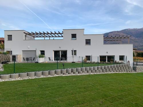 Mytinyhome - carbon neutral hotel in Vetroz