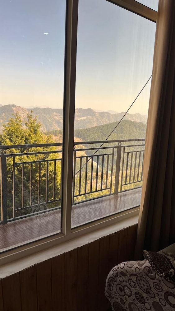 Meghsparsh Resorts Narkanda — Theog