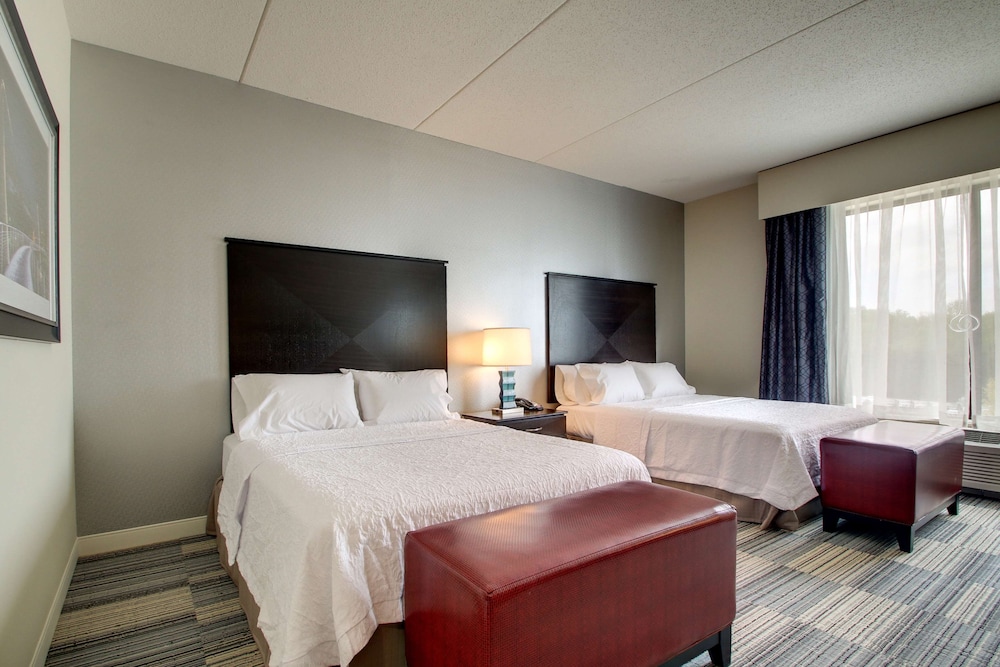 Hampton Inn & Suites Greenville Airport SC - photo 11
