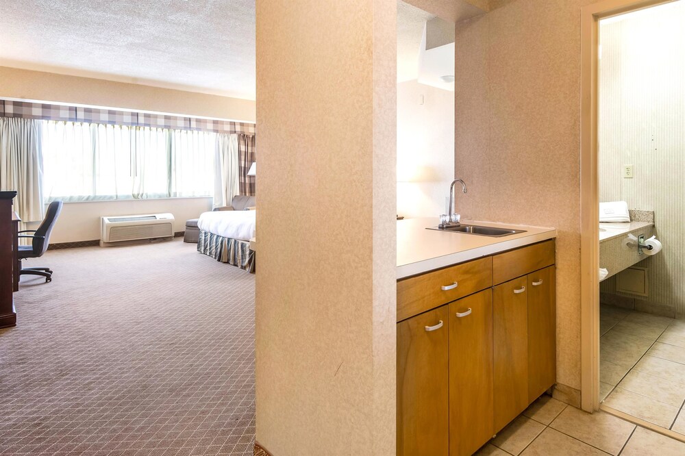 Red Lion Hotel St Joseph - photo 23