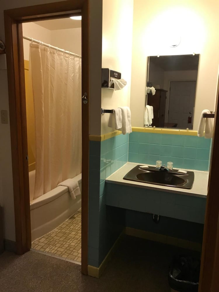 Motel Grand - photo 36