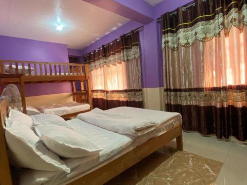 Backpackers hostel and transient house — 4-Star Luxury Hotel in Nangalisan, Philippines