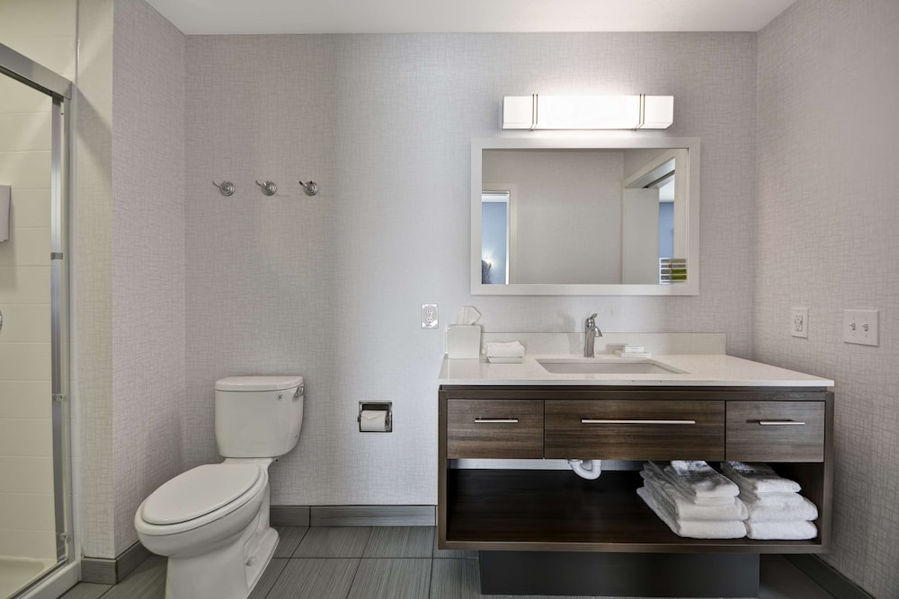Home2 Suites by Hilton Blue Ash Cincinnati - photo 14