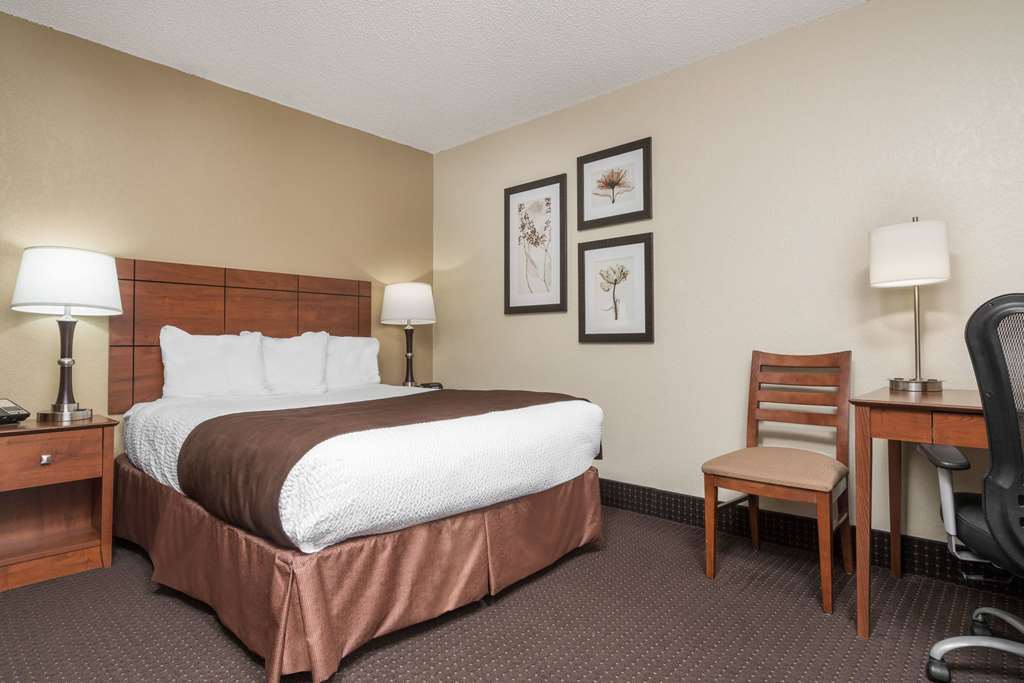 AmericInn by Wyndham Lake City - photo 17