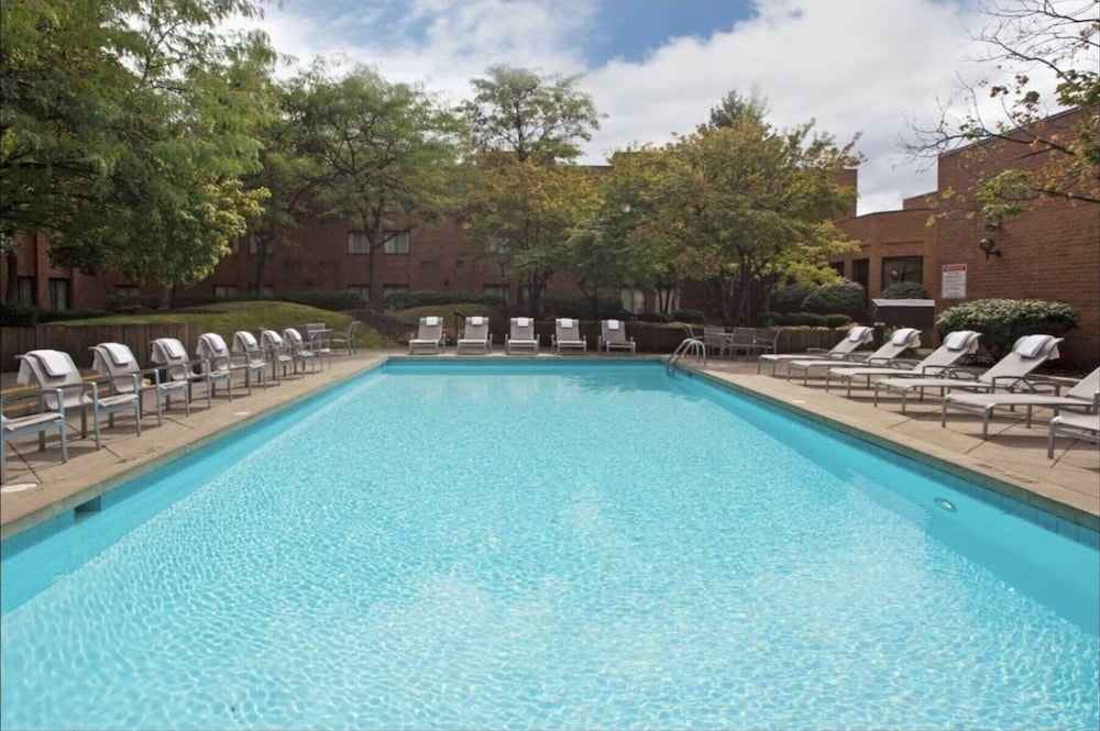Crowne Plaza Columbus North Worthington by IHG - photo 23