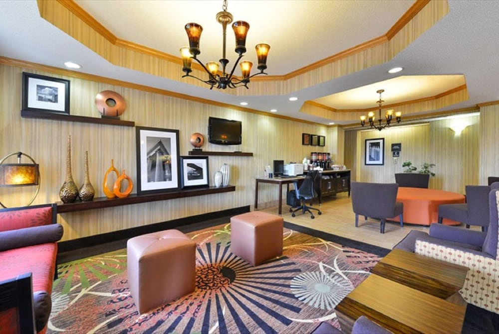 Hampton Inn Sturgis Lagrange Area - photo 10