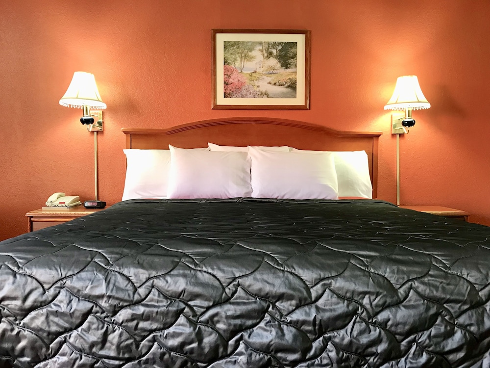 Best Budget Inn Abilene - photo 18
