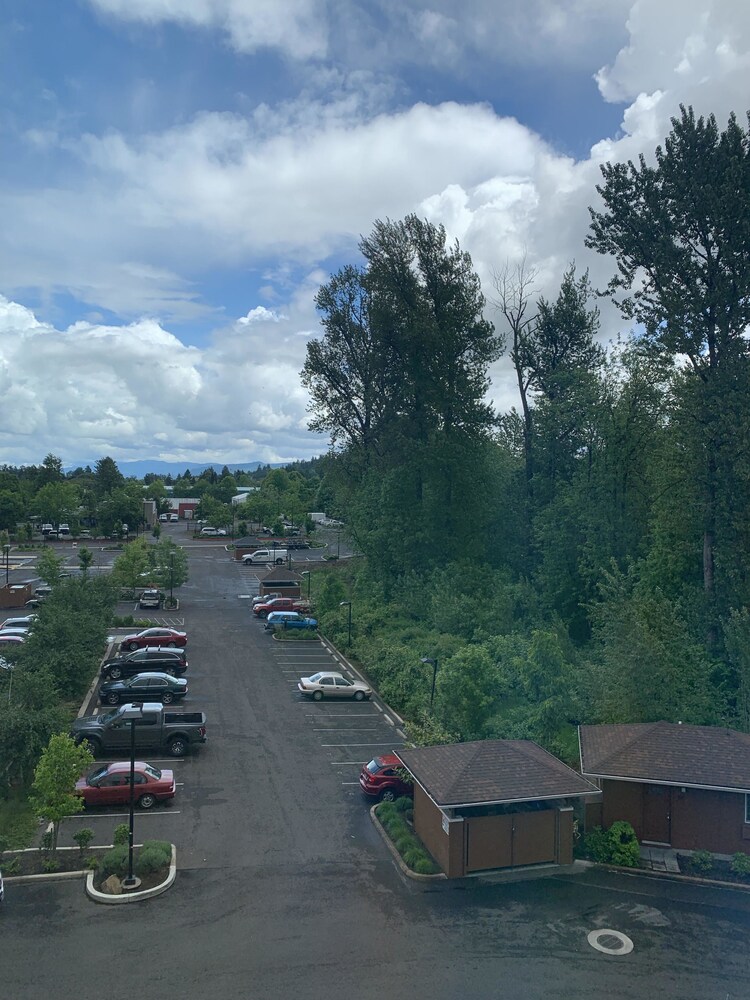 Fairfield Inn & Suites by Marriott Eugene East Springfield - photo 20