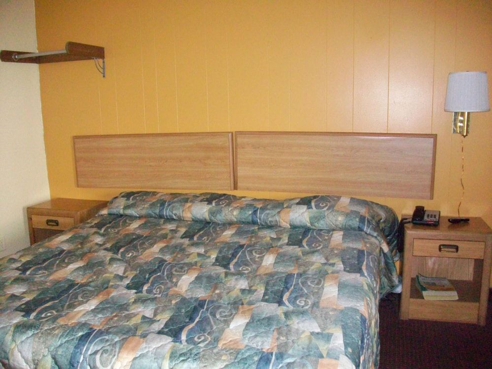 Skyland Inn - photo 3