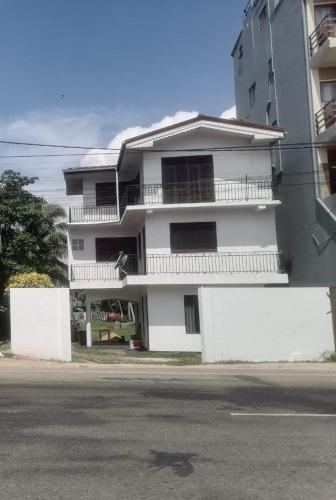 Sunrise Beach Resort in Weligama, Sri Lanka