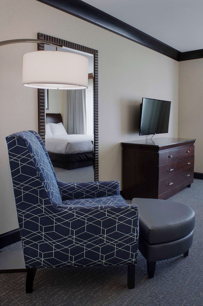 DoubleTree Suites by Hilton Bentonville - photo 17