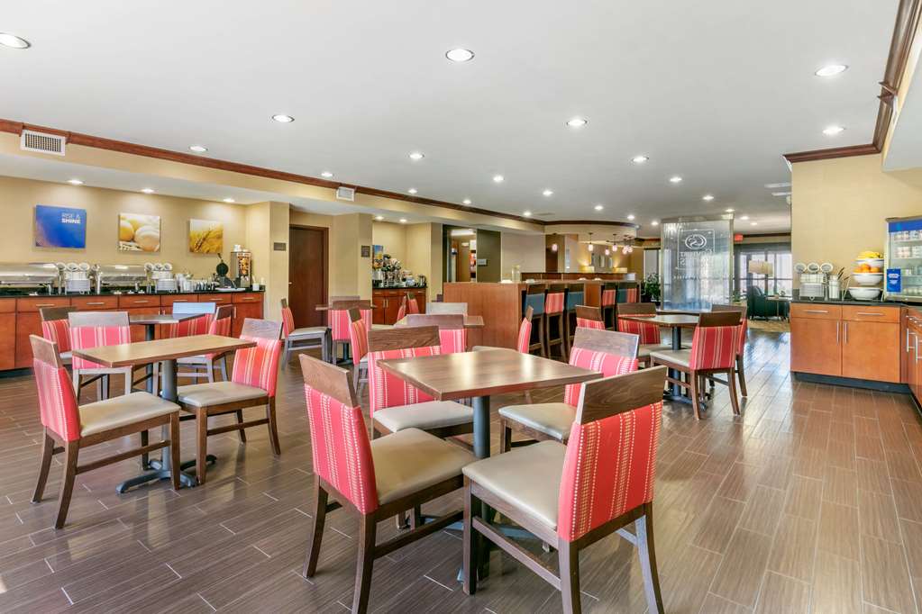 Comfort Suites Forrest City - photo 38