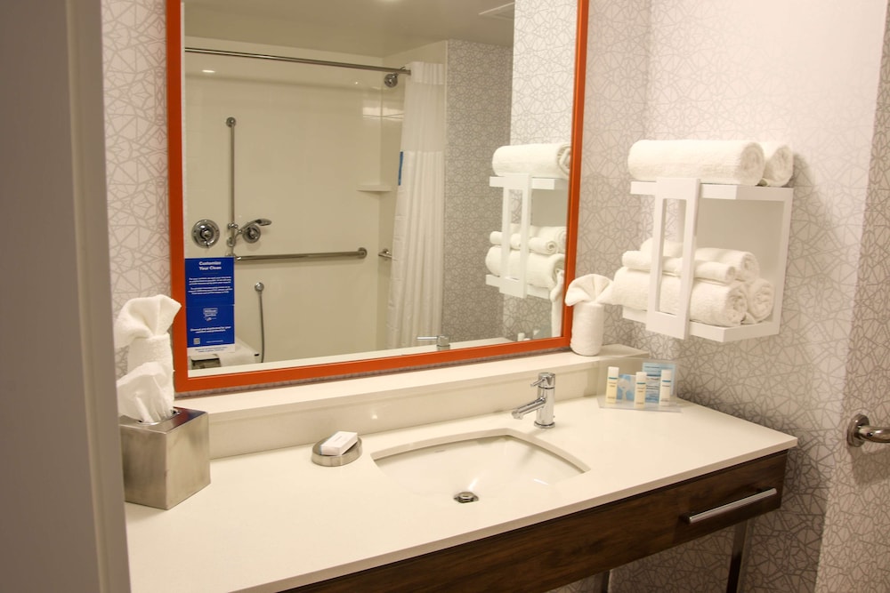 Hampton Inn & Suites Olean - photo 39