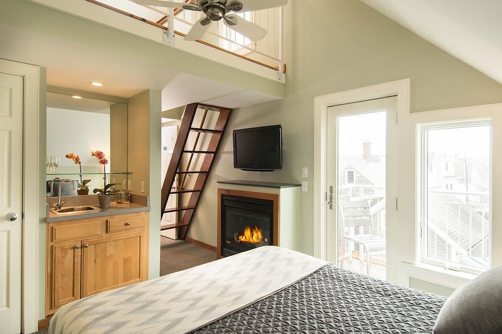 8 Dyer Hotel - photo 5