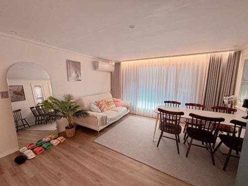 Beautiful Seoul Escape with Urban Charm in Seoul, South Korea