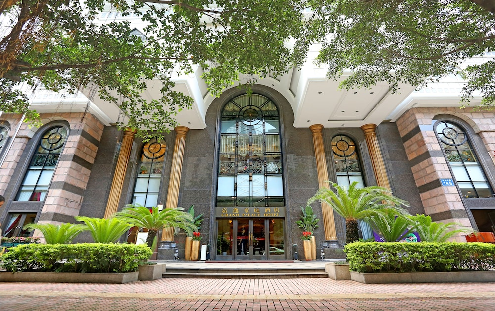 Grand Palace Hotel — 4-Star Luxury Hotel in Guangzhou, People's Republic of China