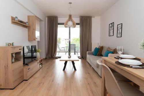 Elegant Apartment in Agia Paraskevi B2 — 4-Star Luxury Hotel in Agia Paraskevi, Greece