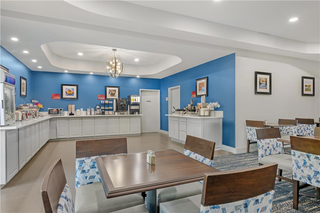 Best Western Plus Washington Hotel - photo 6