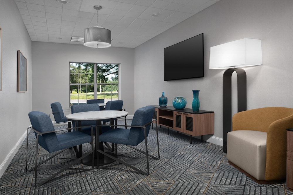 Homewood Suites by Hilton Newark Cranford - photo 47