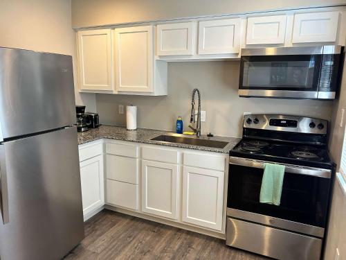 Carter #1 Two bedroom unit near Xavier Downtown — 4-Star Luxury Hotel in Cincinnati, United States