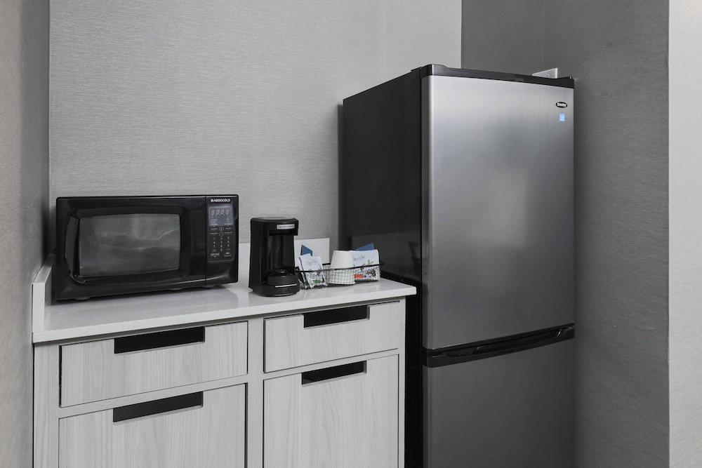 Fairfield Inn & Suites by Marriott Amarillo Central - photo 11