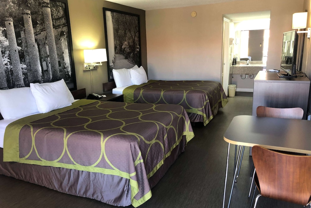 Super 8 by Wyndham Orangeburg - photo 12