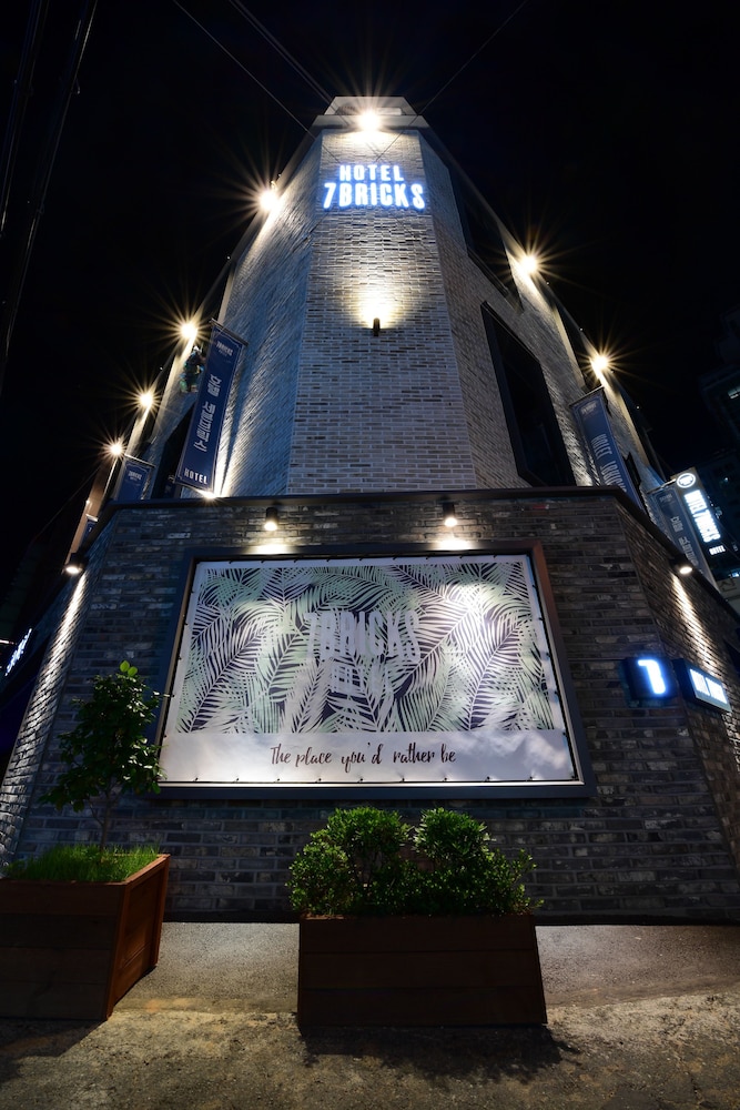 Brown Dot Daeyeon - carbon neutral hotel in Busan