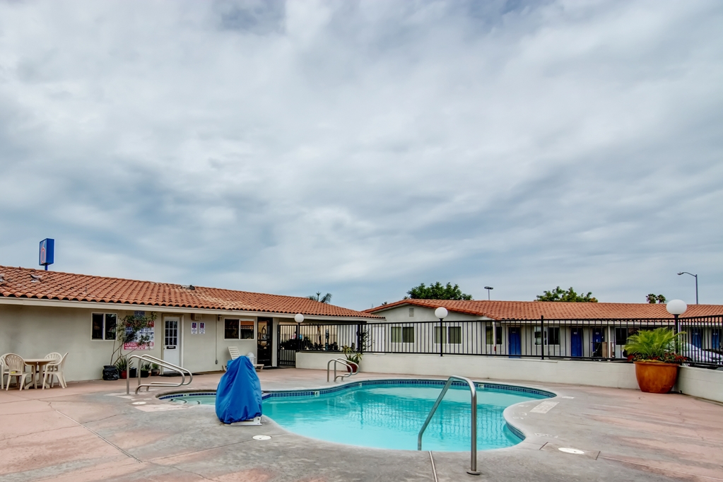 Motel 6 Manteca CA - photo 11