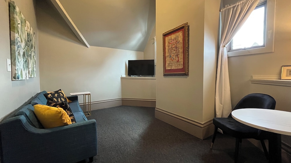Stone Gables Inn - photo 12