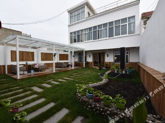 Long time no see in Dangchang Chengguanzhen, People's Republic of China